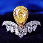 Bague élégante pour femme avec pierre en forme de goutte et cristaux