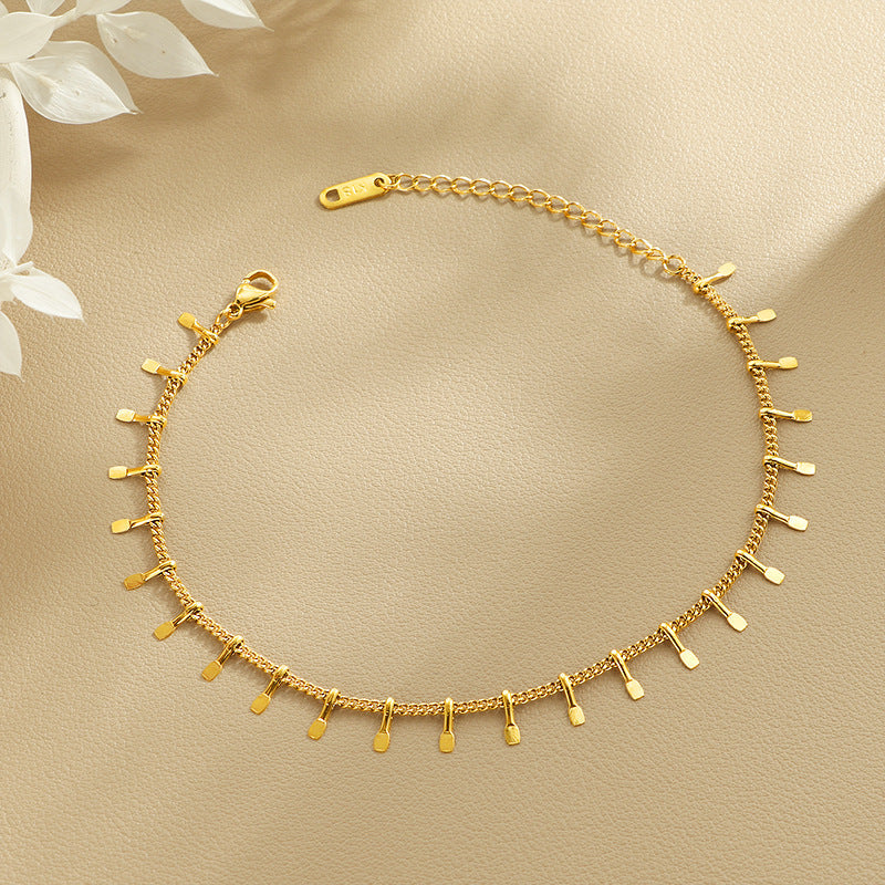 Chevillère élégante pour femme avec pendentifs délicats