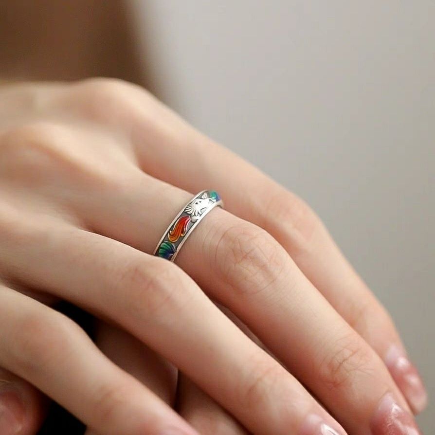Bague pour femme avec motif artistique