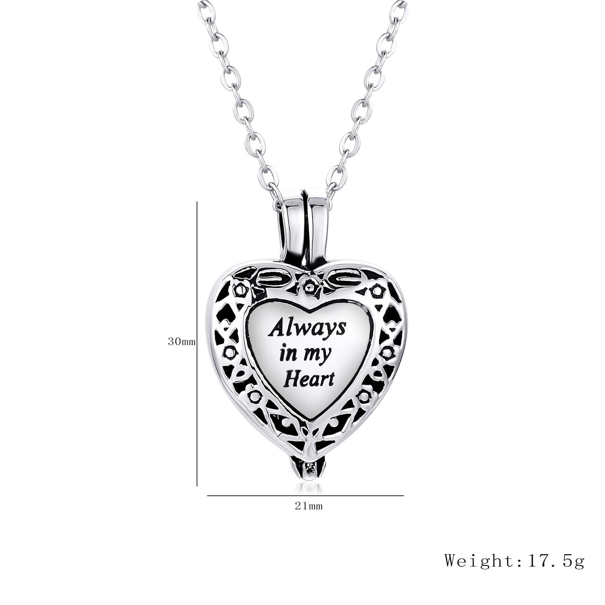 Collier pour femme avec médaillon cœur gravé