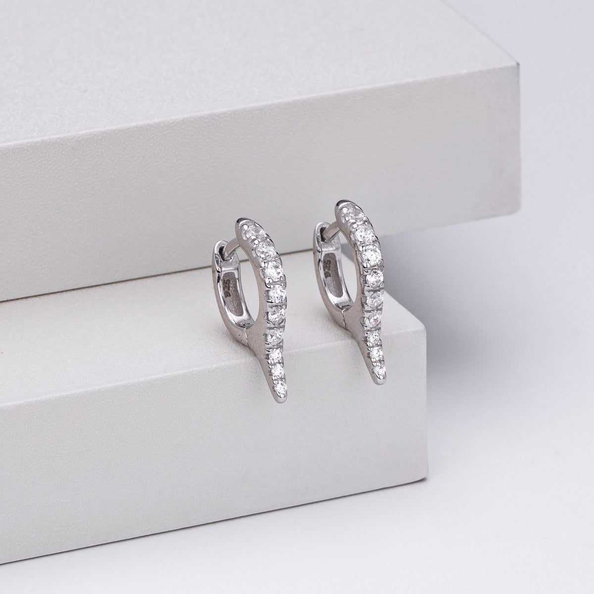 Boucles d'oreilles pendantes en argent sterling 925 avec zircons