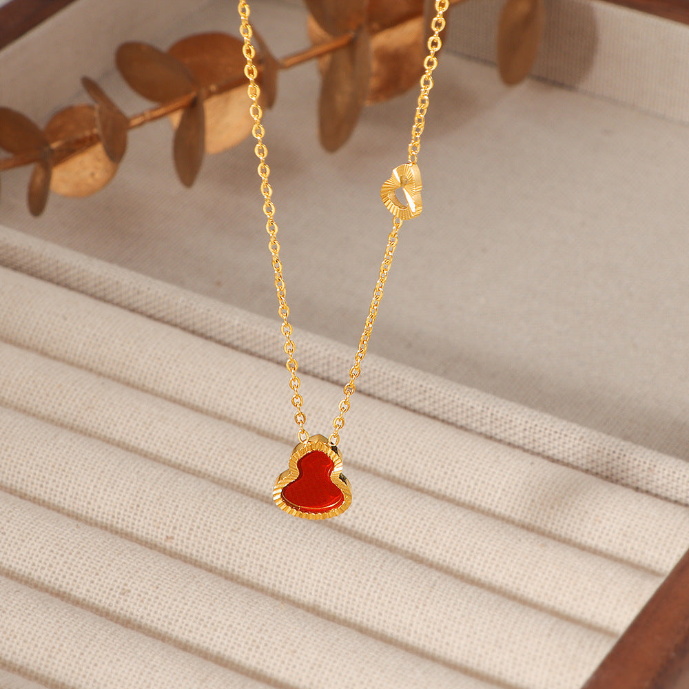 Collier pour femme avec pendentif cœur et chaîne fine