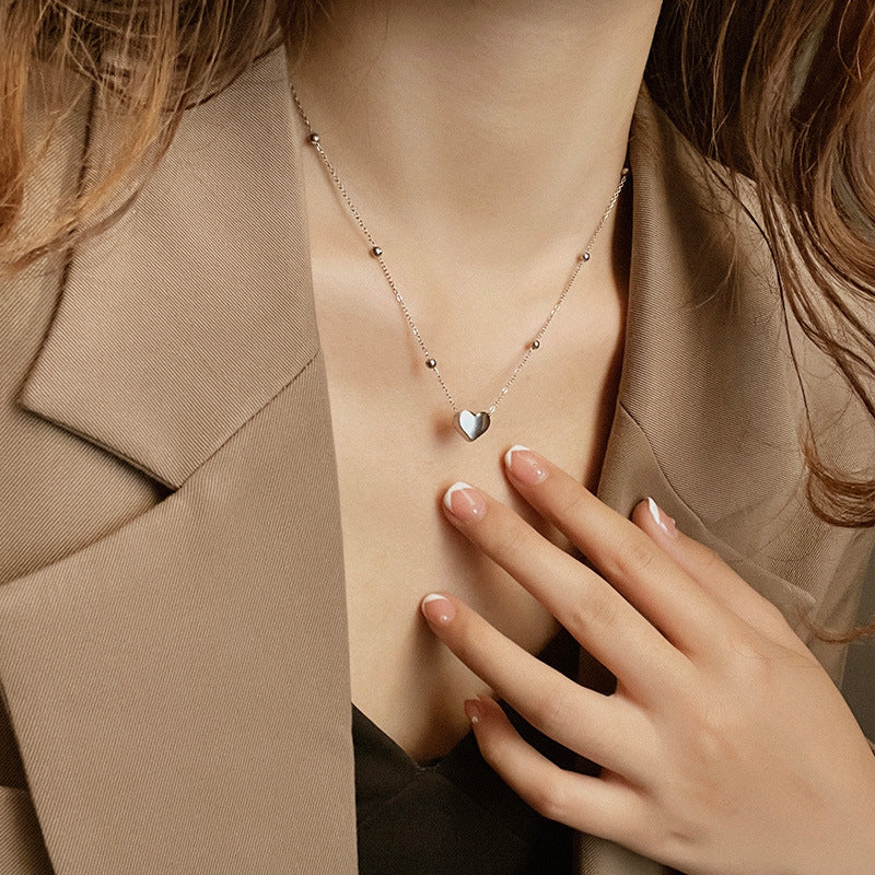 Collier avec pendentif cœur et chaîne délicate pour femme
