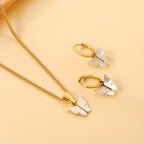 Parure de bijoux pour femme avec pendentifs papillon délicats et boucles d'oreilles