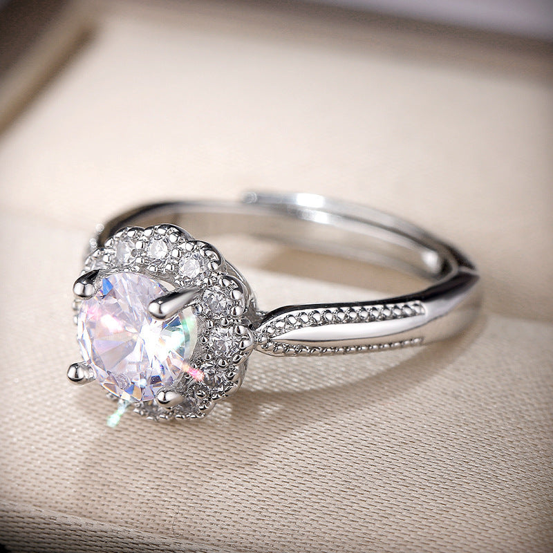 Bague fleur pour femme avec zircons étincelants