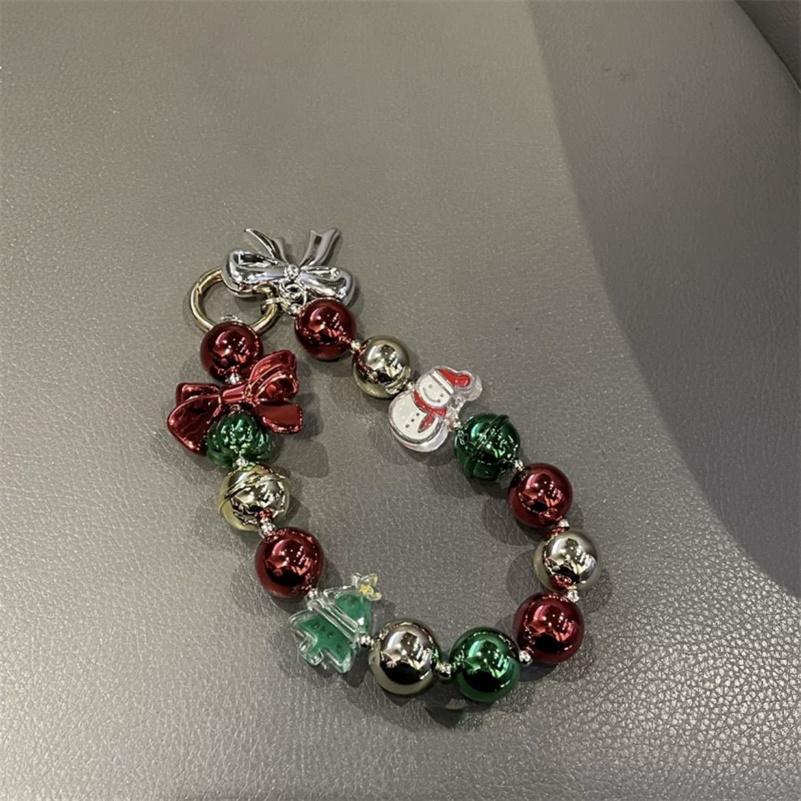 Bracelet à breloques festives de Noël