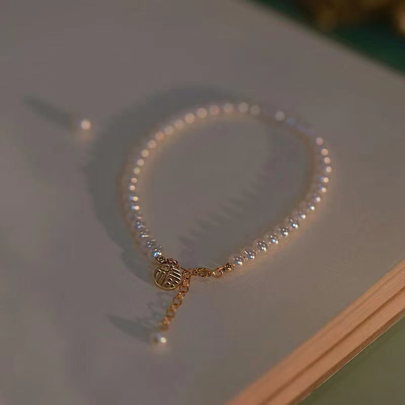 Bracelet à breloques perles élégant