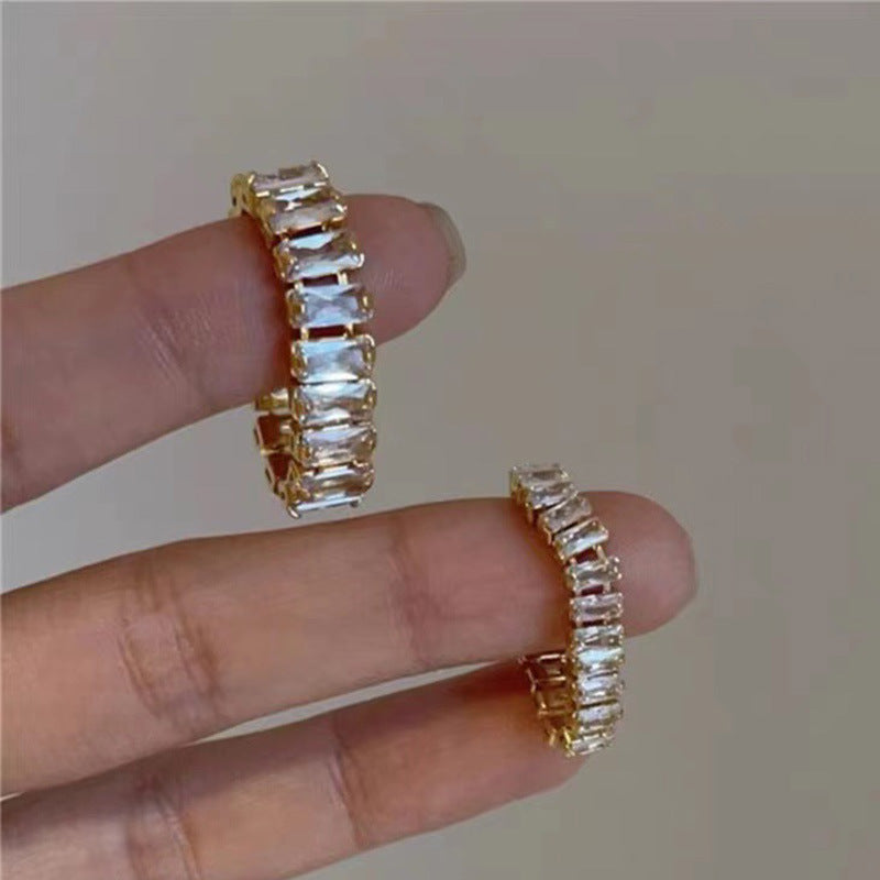 Bracelet brillant pour femme avec pierres élégantes