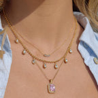 Collier pour femme avec design en zircone étincelant