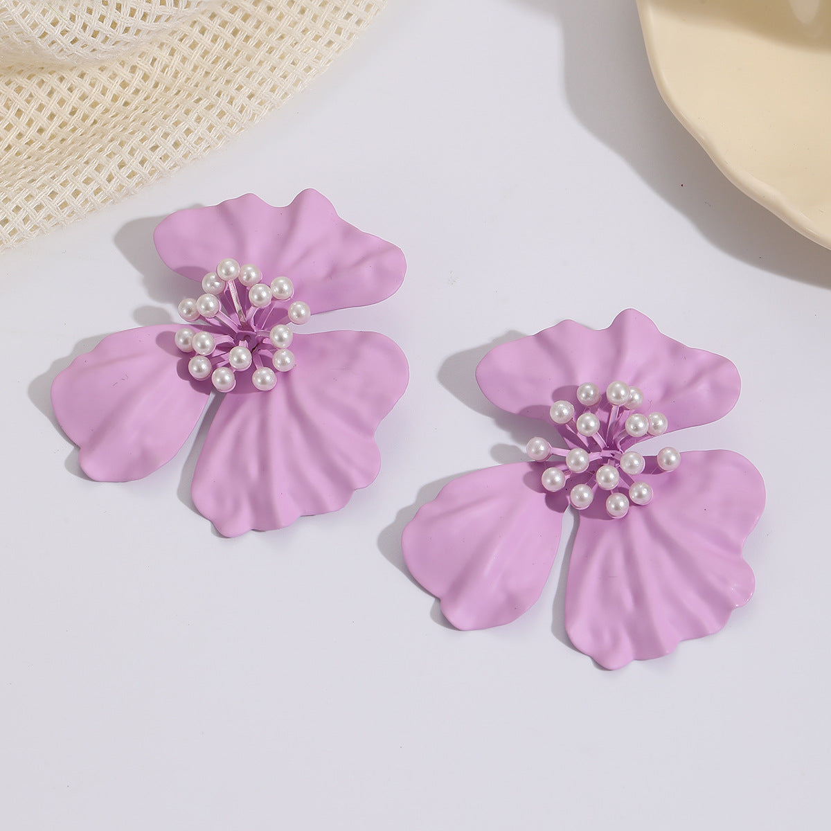 Clips d'oreilles pour femme motif floral avec perles