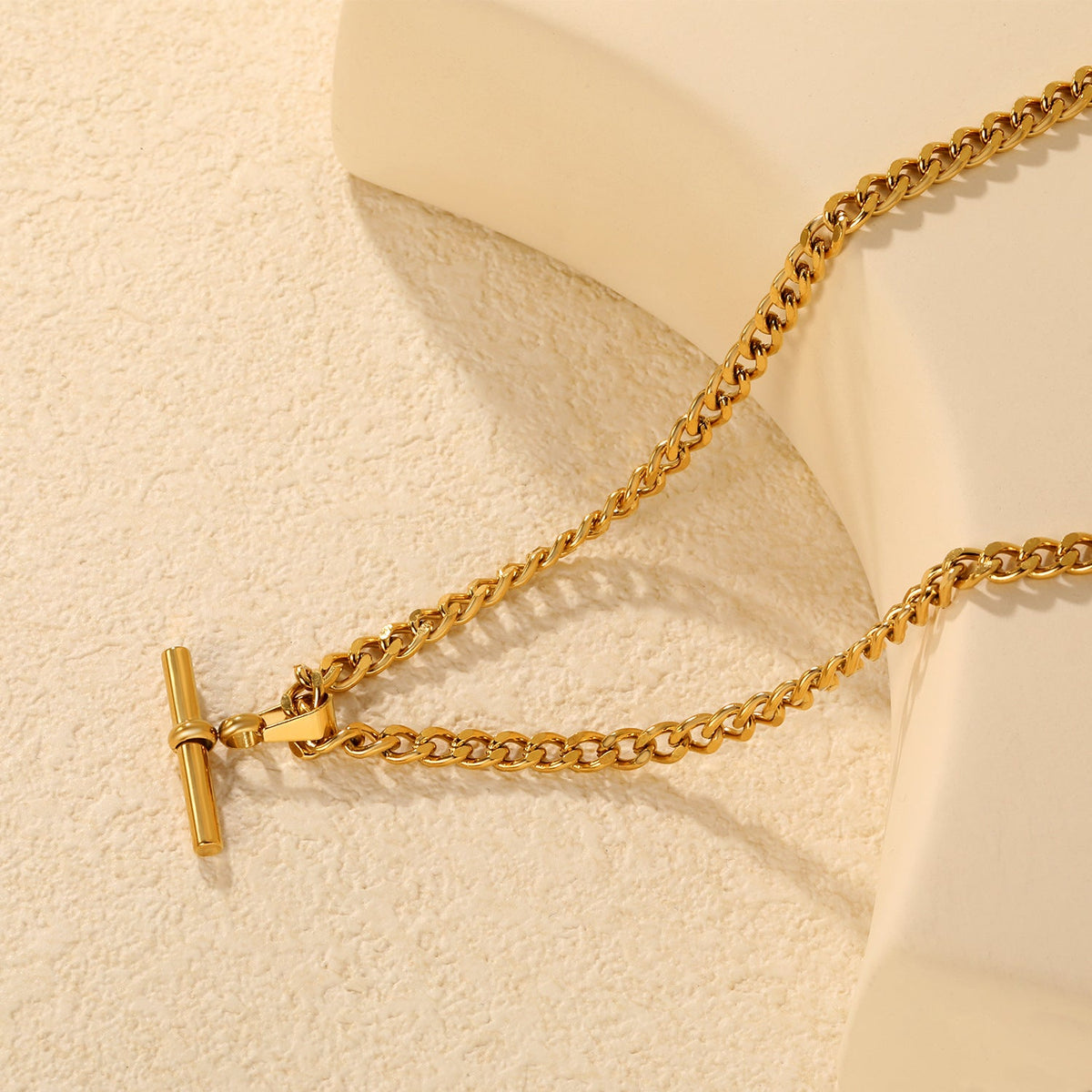 Collier à maillons élégant pour femme avec fermoir toggle réglable