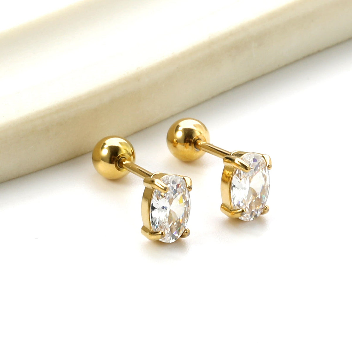 Boucles d'oreilles puces pour femme avec zircon étincelant
