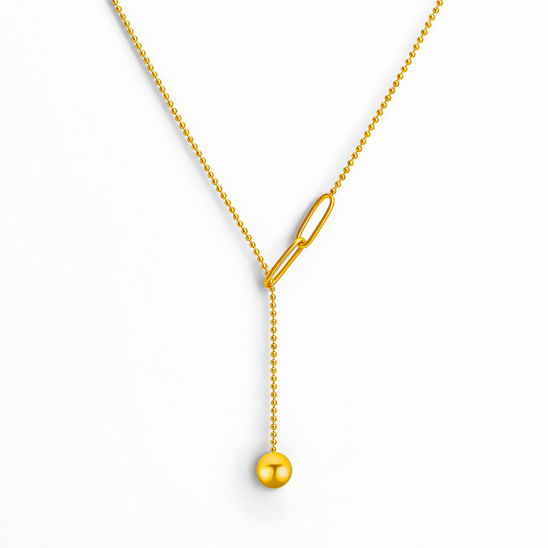 Collier raffiné pour femme avec pendentif scintillant