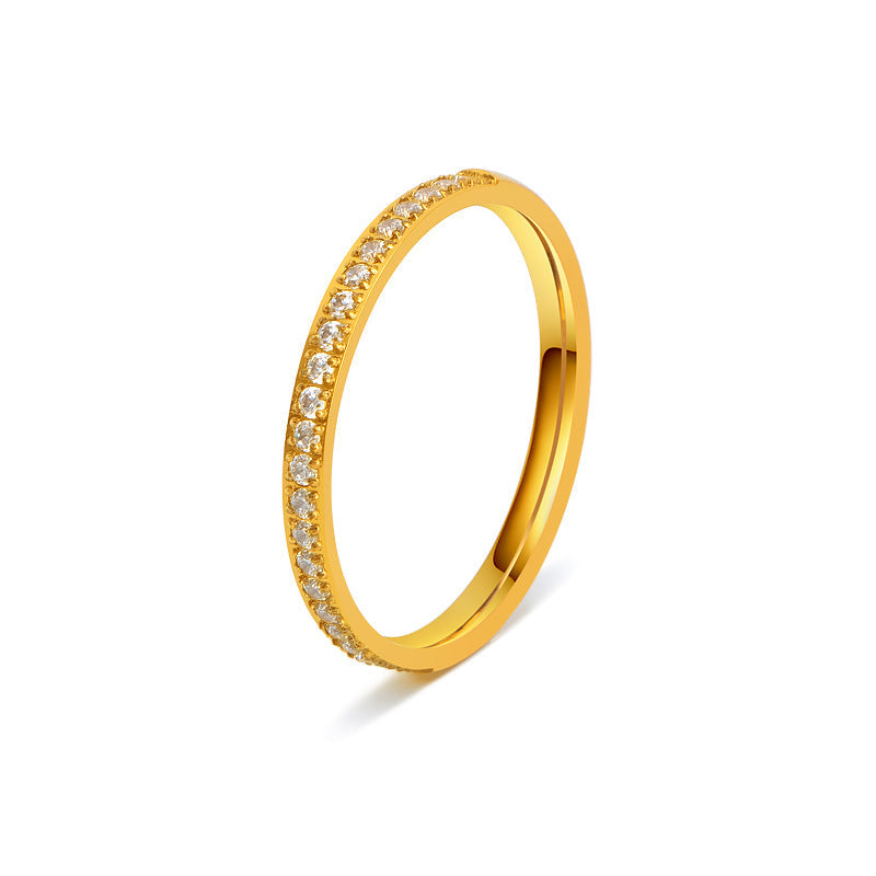Bague délicate pour femme avec pierres de zircone