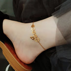 Chevillère pour femme avec pendentifs élégants