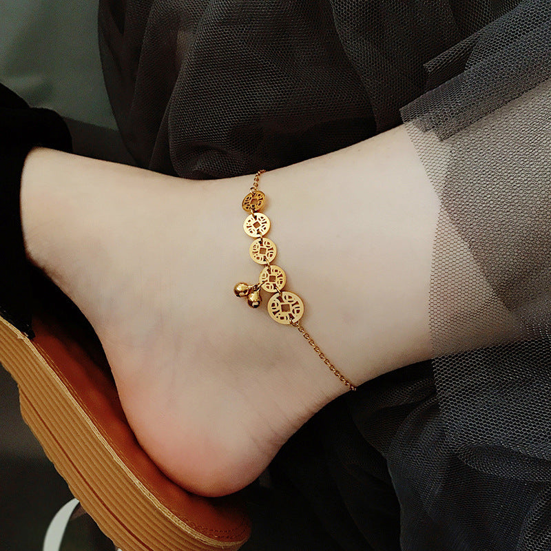 Chevillère pour femme avec pendentifs élégants