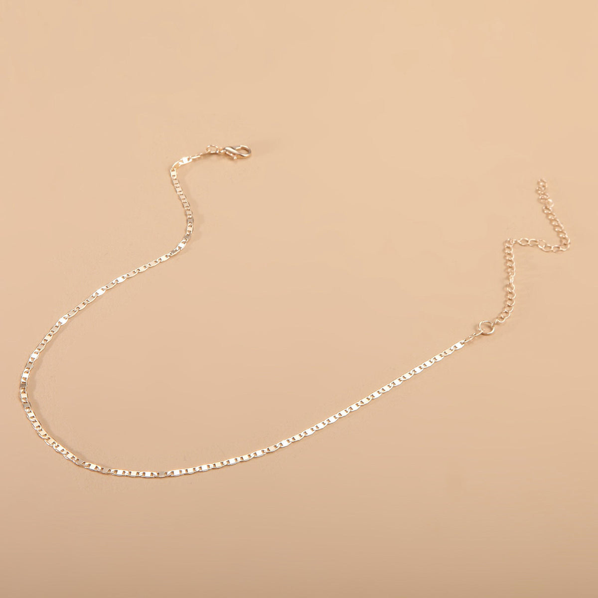 Collier argenté élégant