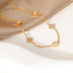 Bracelet de cheville délicat doré et réglable avec cristaux
