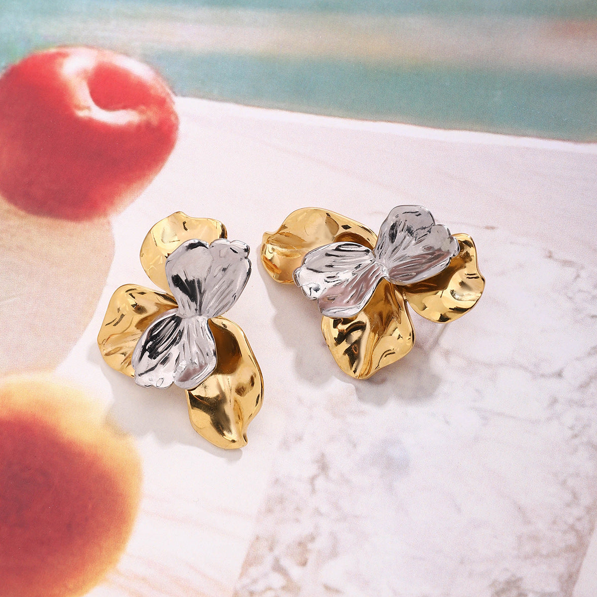 Clip d'oreille pour femme au design floral en acier inoxydable hypoallergénique