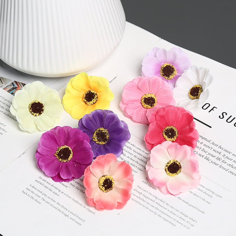 Broche fleur décorative