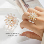 Bague en cristal de haute qualité avec motif floral