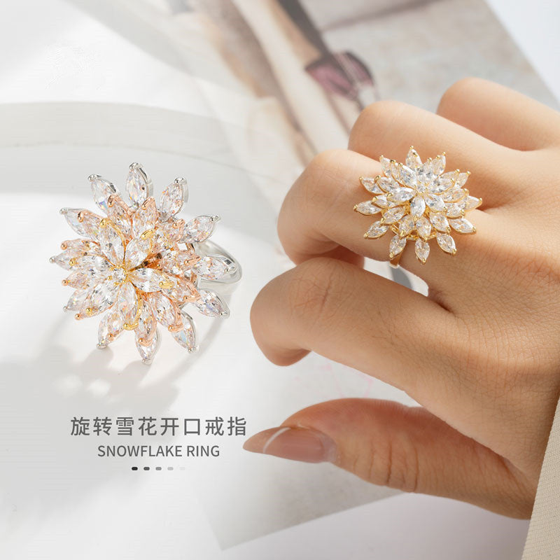 Bague en cristal de haute qualité avec motif floral