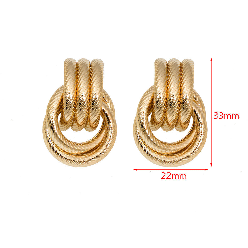 Boucles d'oreilles pendantes pour femme au design chaîne moderne