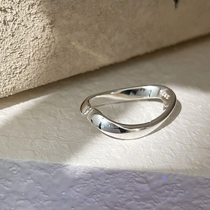 Bracelet moderne et minimaliste pour femme