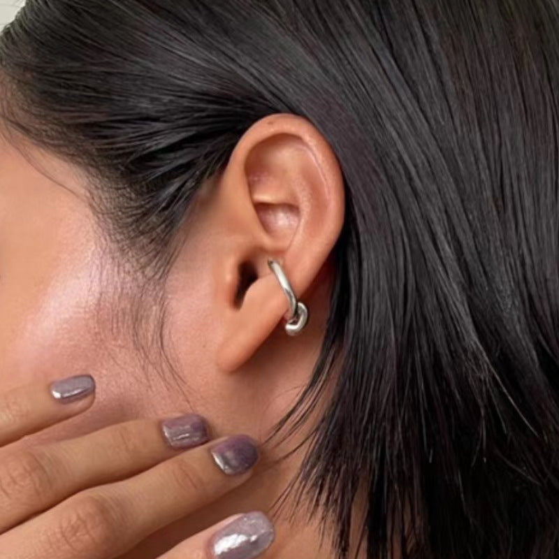 Bague ouverte pour femme au design sculptural moderne