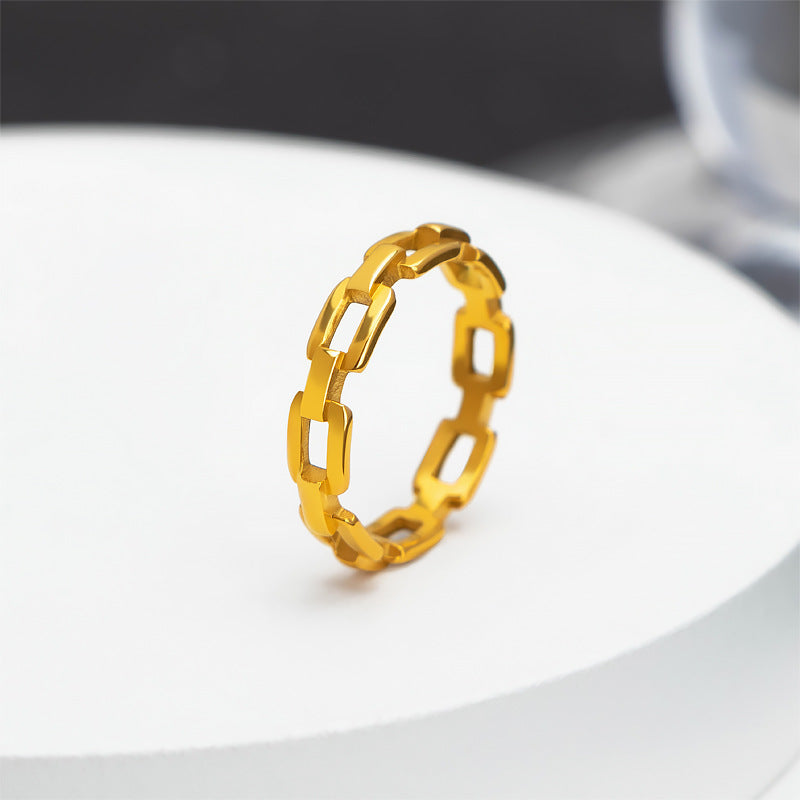 Bague tendance pour femmes avec design de chaîne