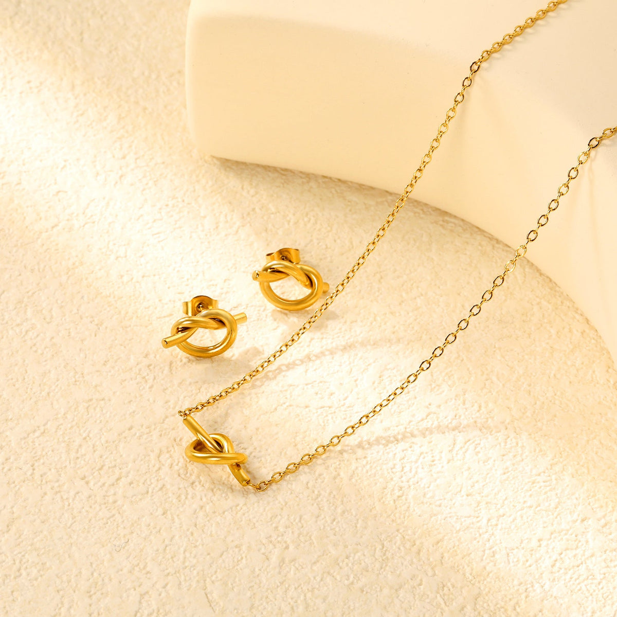 Parure de bijoux pour femme avec pendentif cœur noir