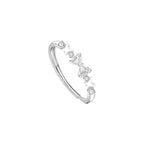 Bague élégante pour femme avec texture fine et cristal