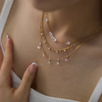 Collier pour femme avec détails en cristal étincelant en acier inoxydable