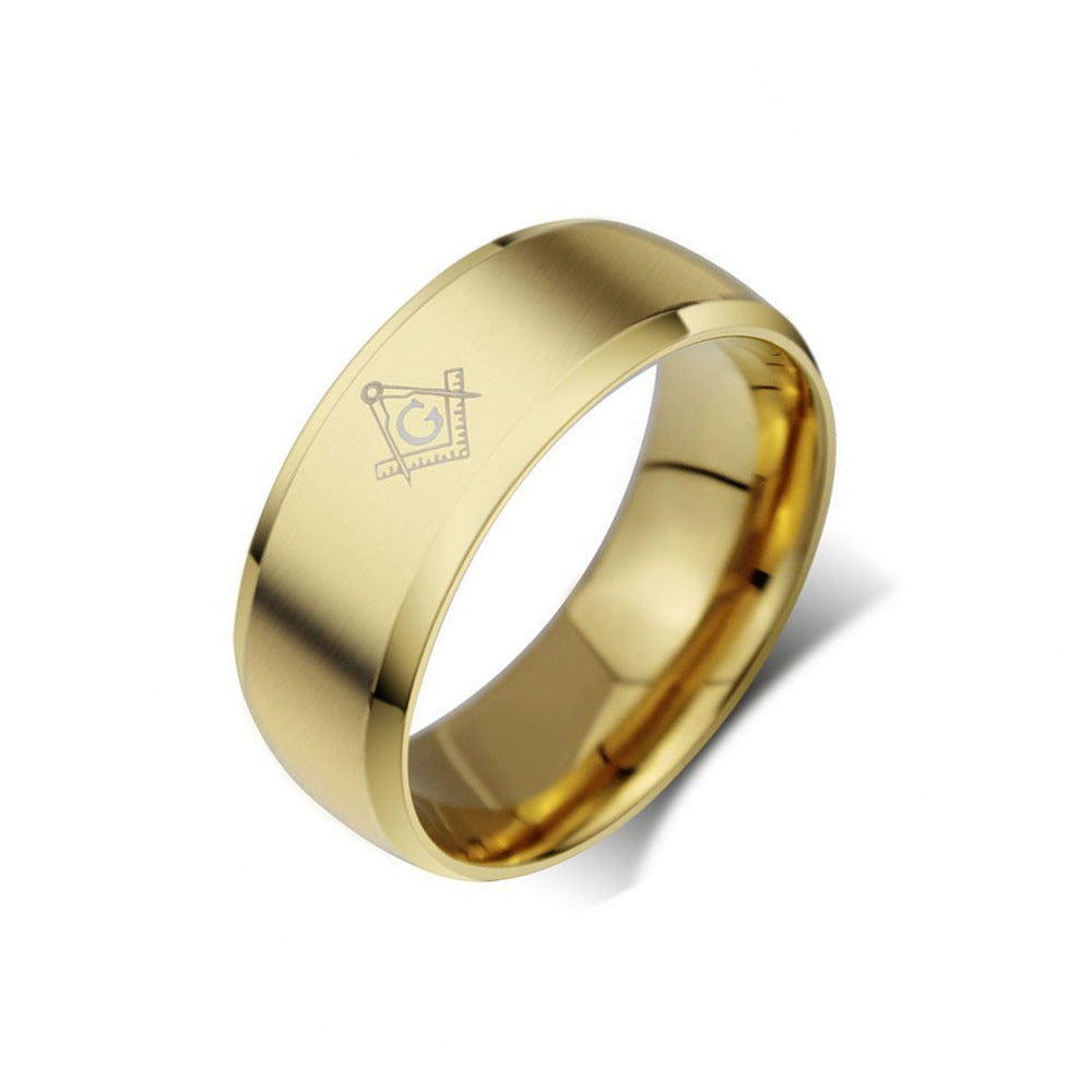 Bague pour homme avec surface polie et symbole