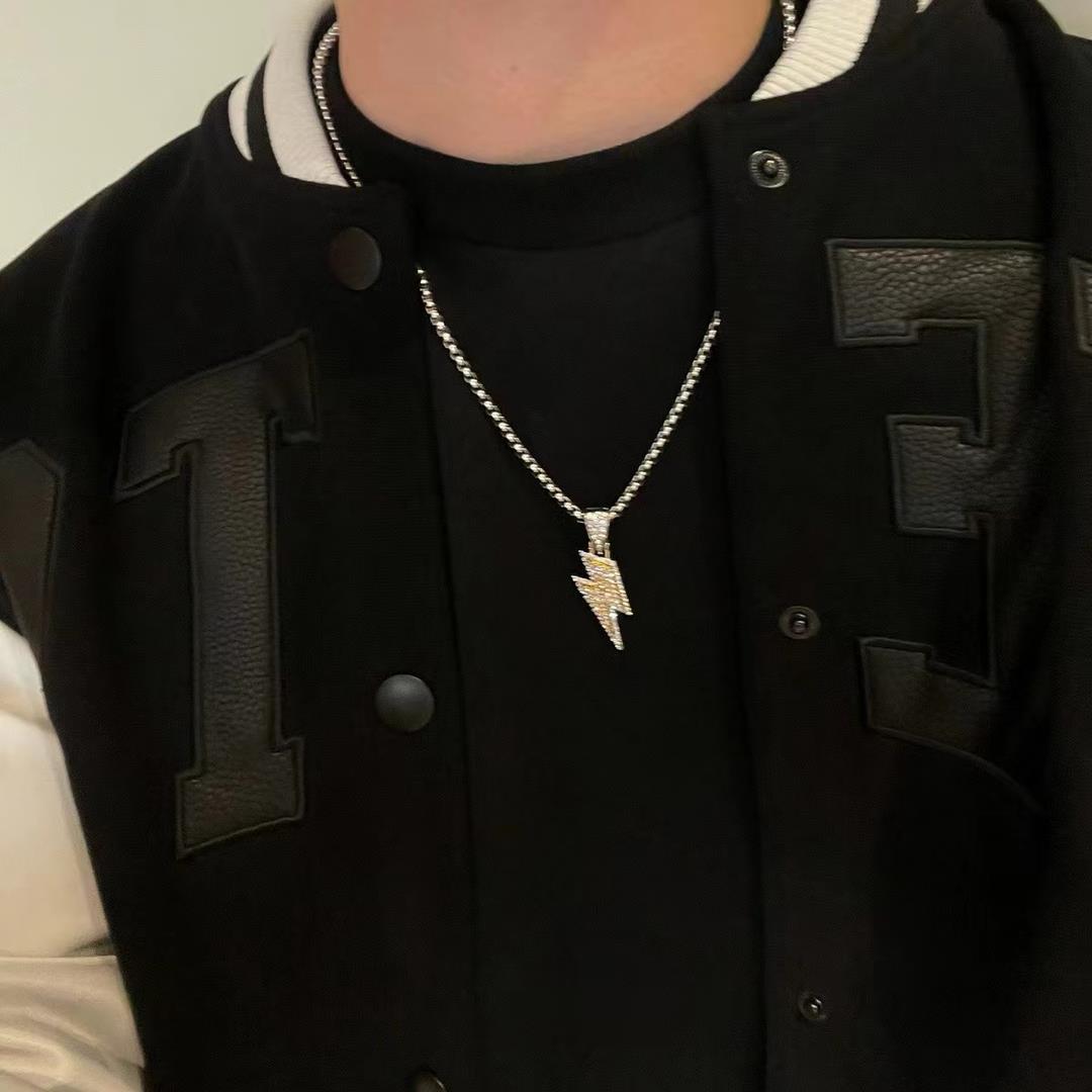 Collier pendentif éclair