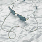 Collier de perles tendance avec accents dorés