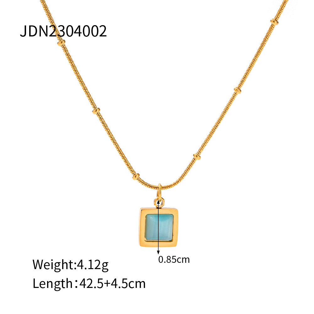 Collier pour femme avec pendentif ovale en acier inoxydable