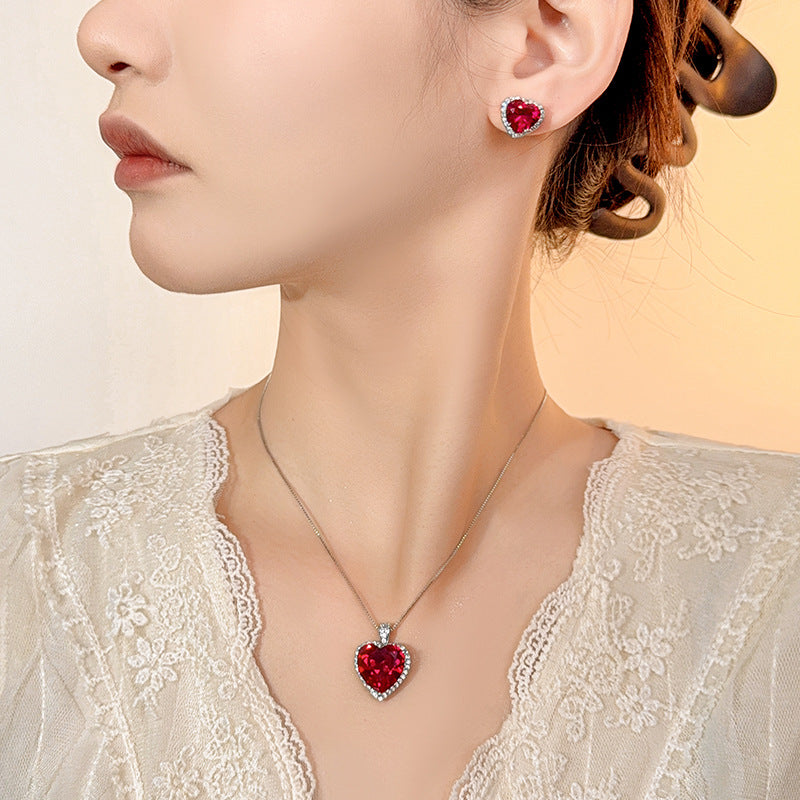 Collier avec pendentif cœur en pierre précieuse et chaîne en argent sterling