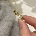 Bague brillante pour femme au design élégant