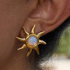 Collier pour femme avec pendentif soleil et lune en acier