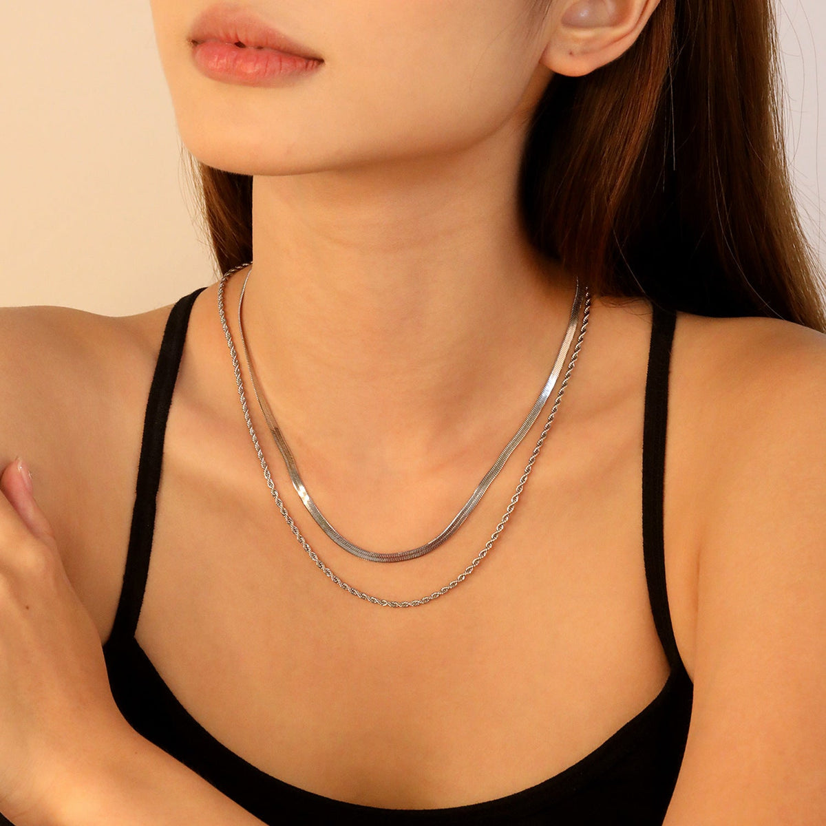 Collier tendance pour femme à maillons ovales et fermoir réglable
