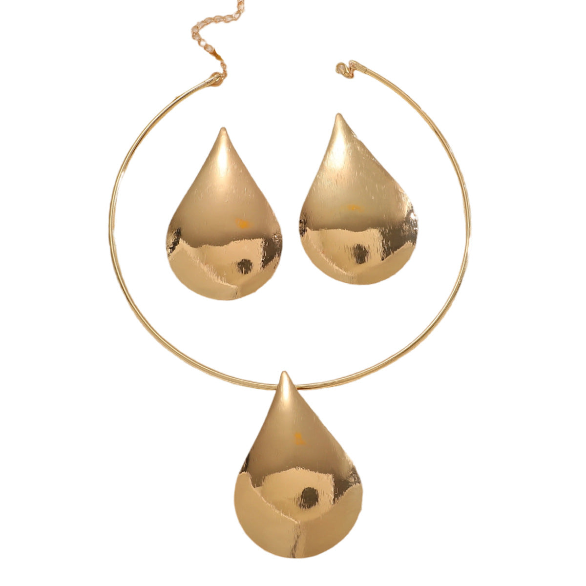 Collier pour femme avec pendentif goutte élégant
