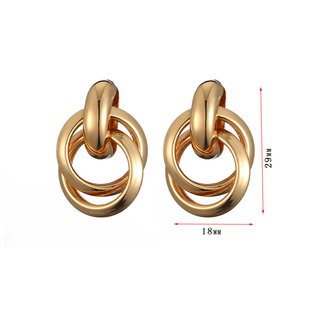 Boucles d'oreilles pendantes pour femme au design chaîne moderne