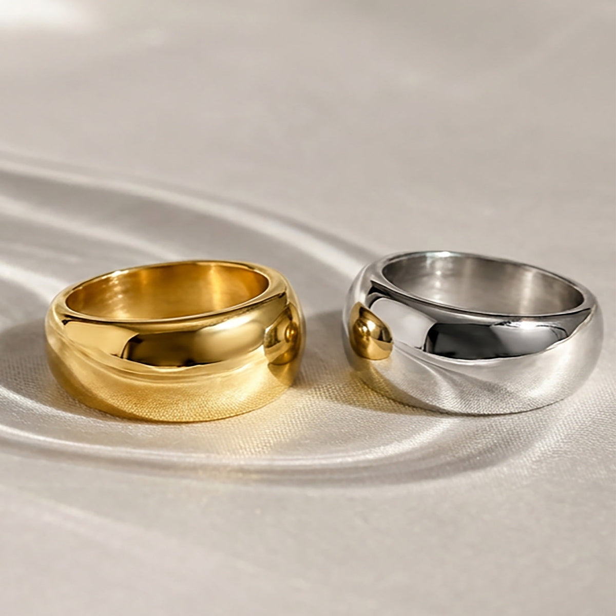 Bague simple en acier inoxydable pour femme