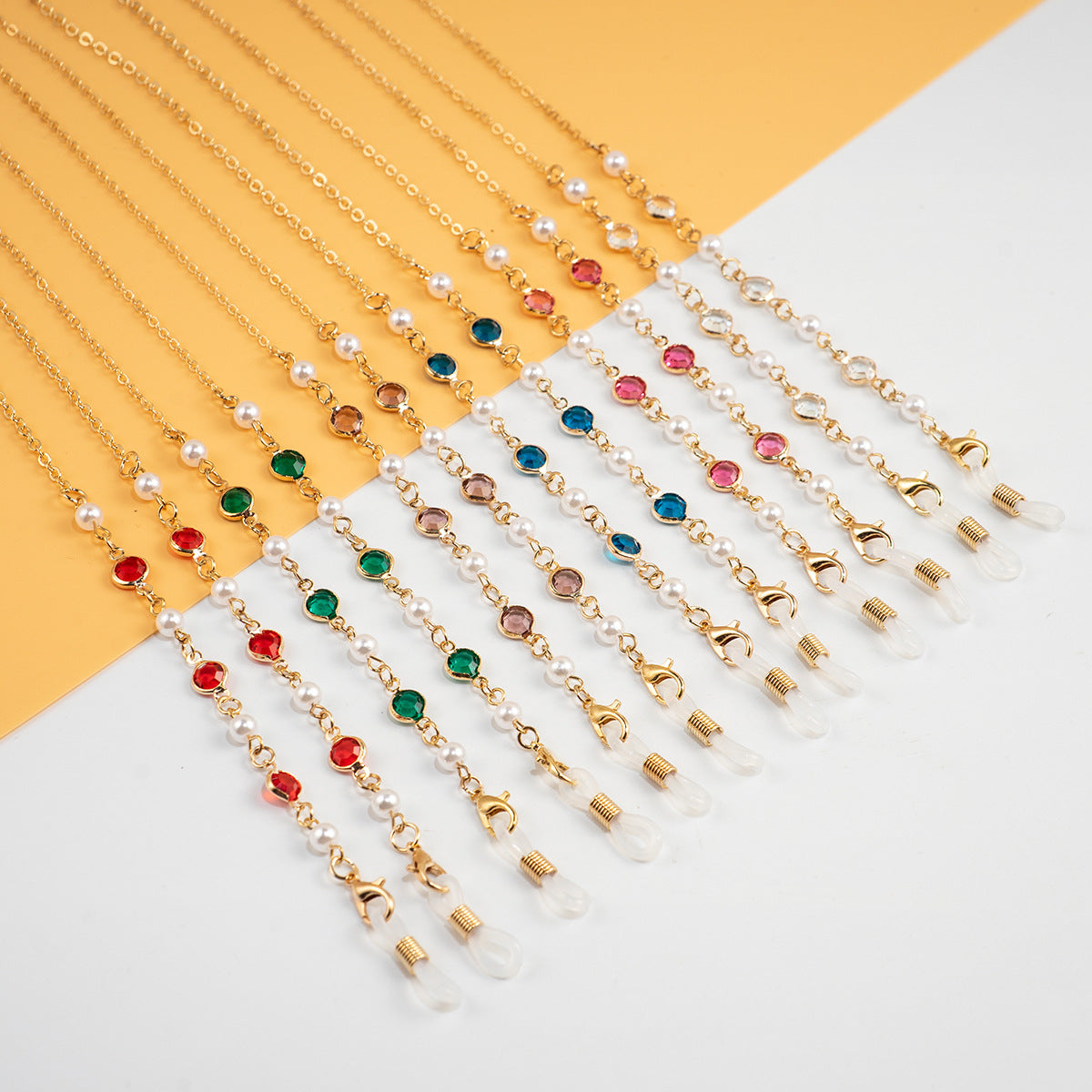 Chaîne de lunettes perles et cristaux