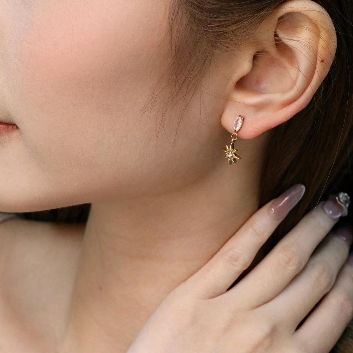 Boucles d'oreilles pendantes pour femme avec étoiles et zircons