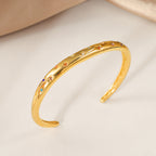 Bracelet jonc pour femme aux pierres précieuses colorées