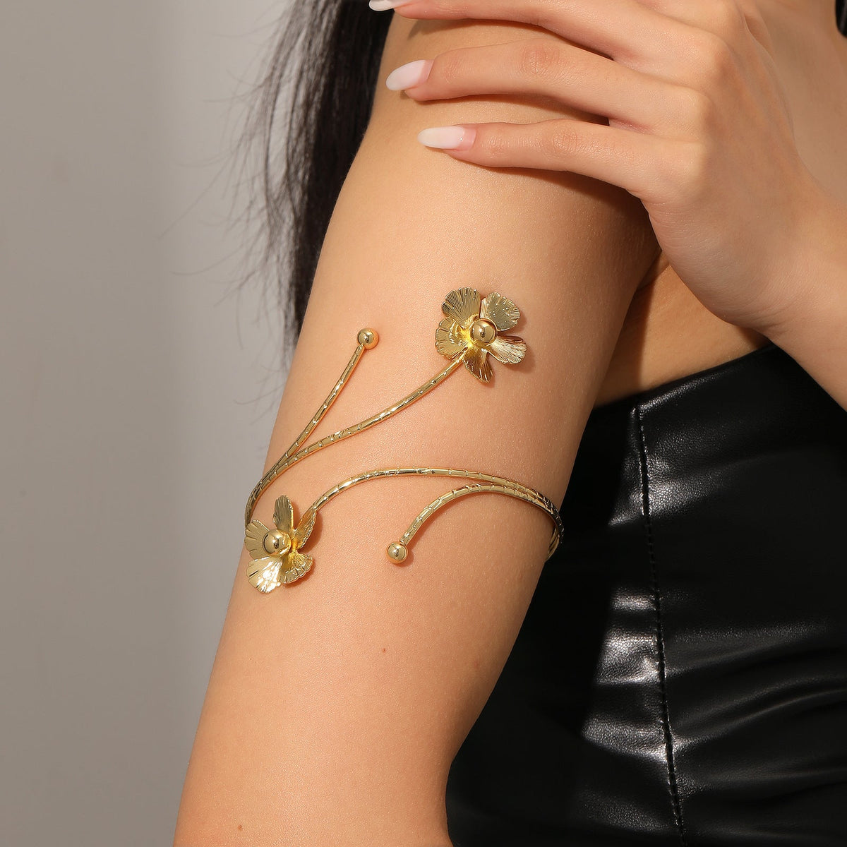 Bracelet rigide pour femme avec motifs floraux