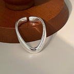 Bracelet moderne et minimaliste pour femme