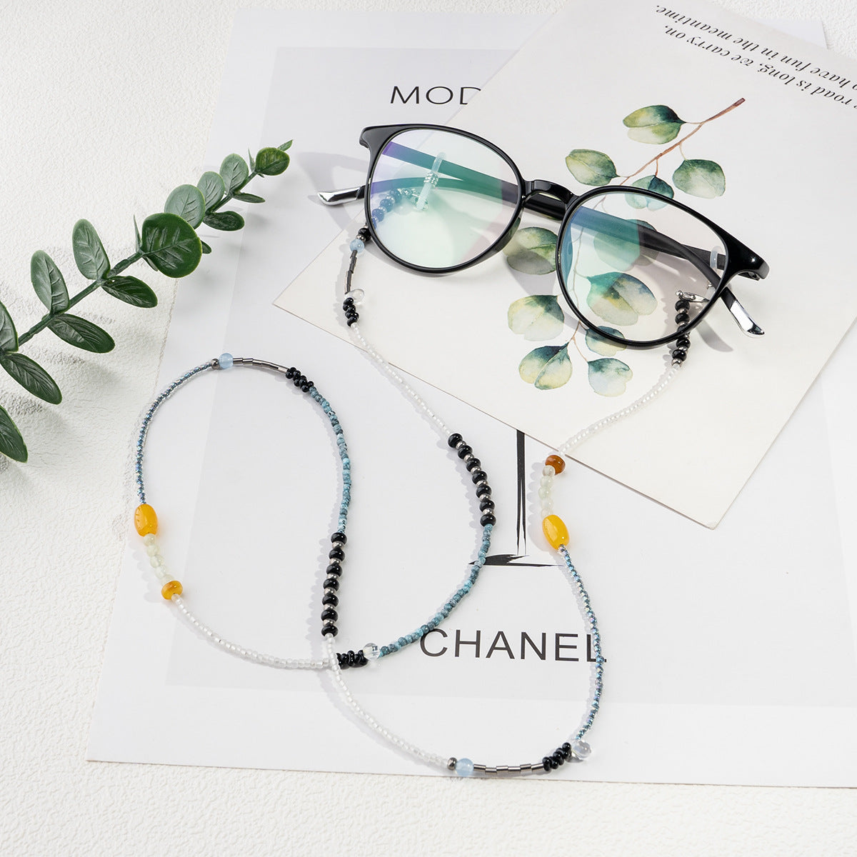Chaîne de lunettes en perles artisanale